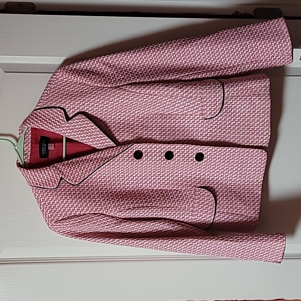 Black label by Evan-Picone size 14 never worn pink and white chevron print
